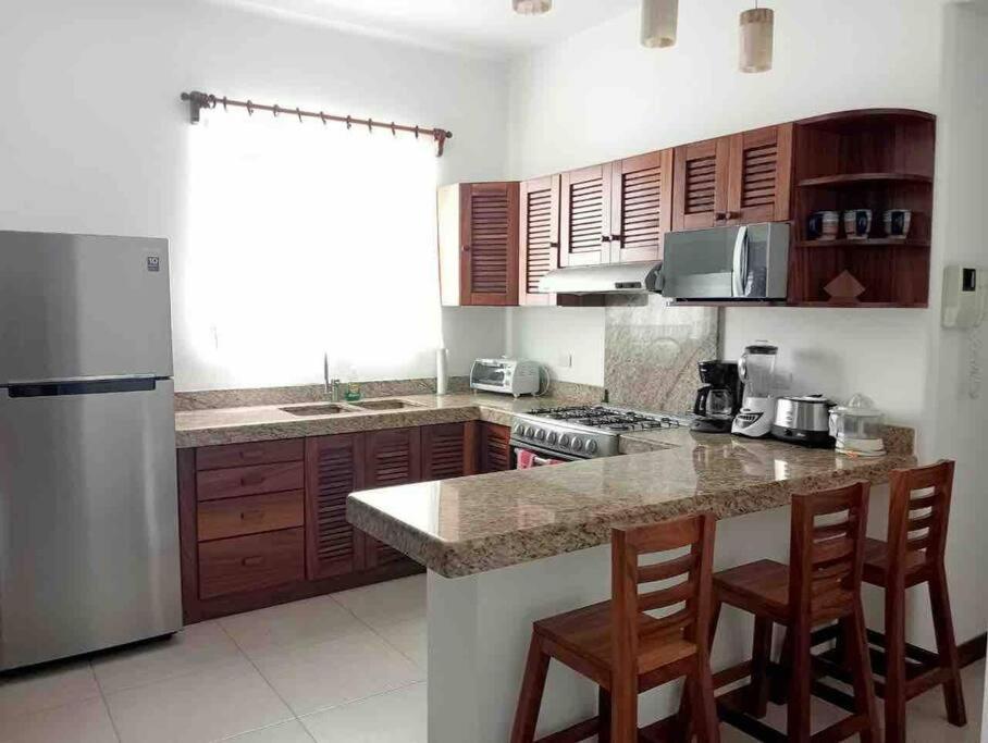 Apartment Tortugas - Rooms With Ac And Great Pool At 5 Min From Carrizalillo Beach And Benito Juarez Bulevard Puerto Escondido  Exterior photo