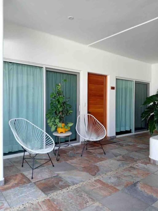 Apartment Tortugas - Rooms With Ac And Great Pool At 5 Min From Carrizalillo Beach And Benito Juarez Bulevard Puerto Escondido  Exterior photo